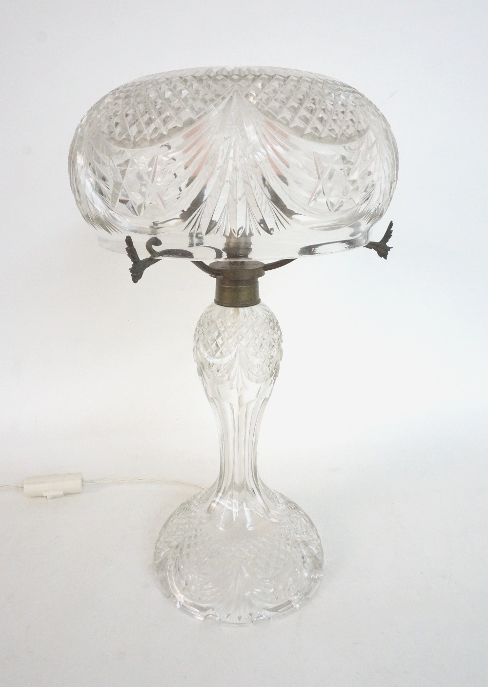LARGE CRYSTAL MUSHROOM SHAPED TABLE LAMP
with hobnail decoration, 47cm high