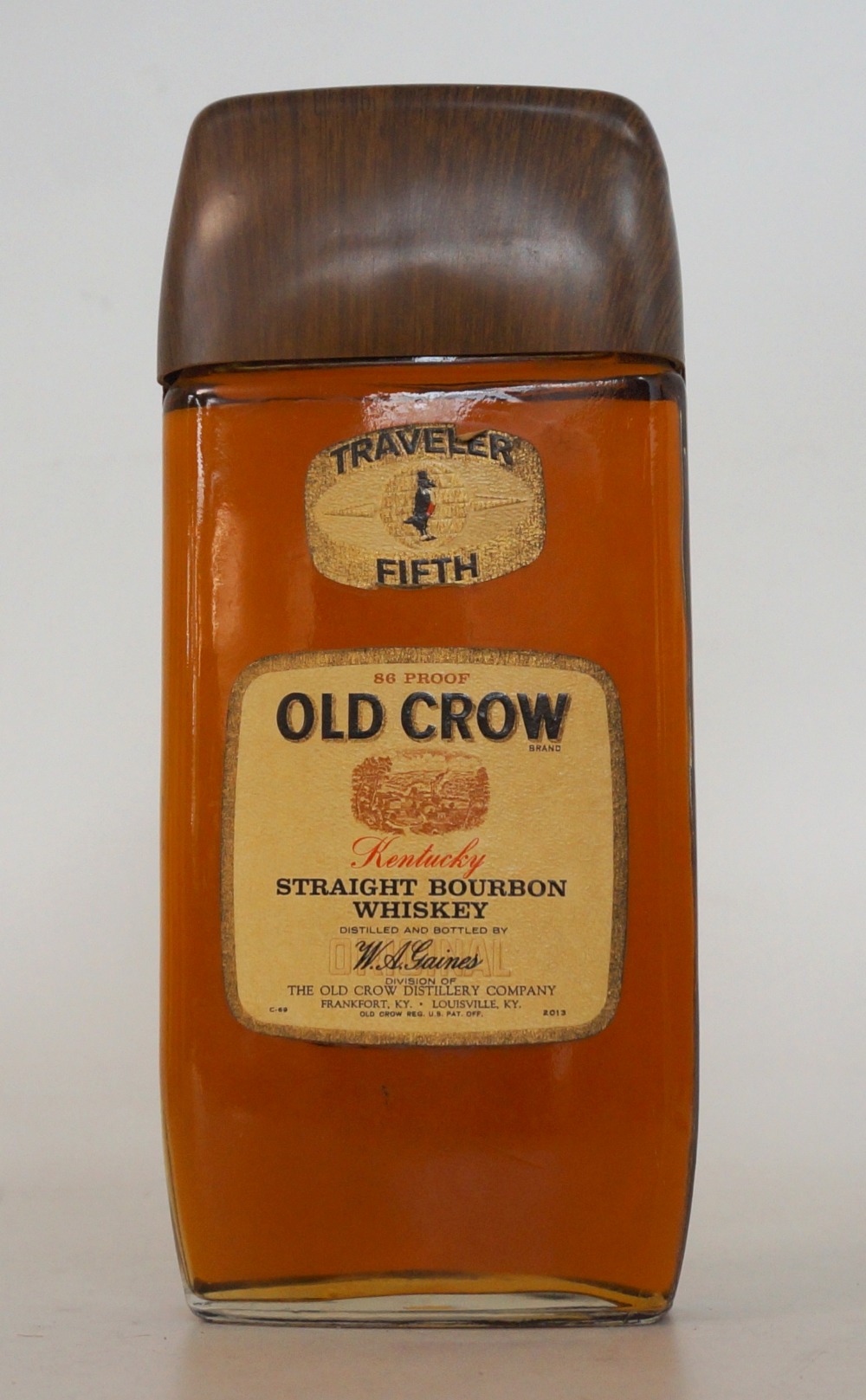 OLD CROW TRAVELER FIFTH BOURBON
1 bottle.  Old Crow Traveler Fifth Kentuck Straight Bourbon Whiskey.