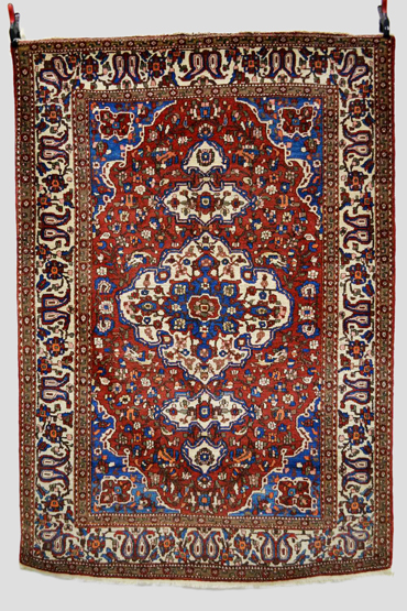 Esfahan rug, south west Persia, about 1920-30s 7ft. 3in. x 5ft. 2.21m. x 1.52m. Very slight loss