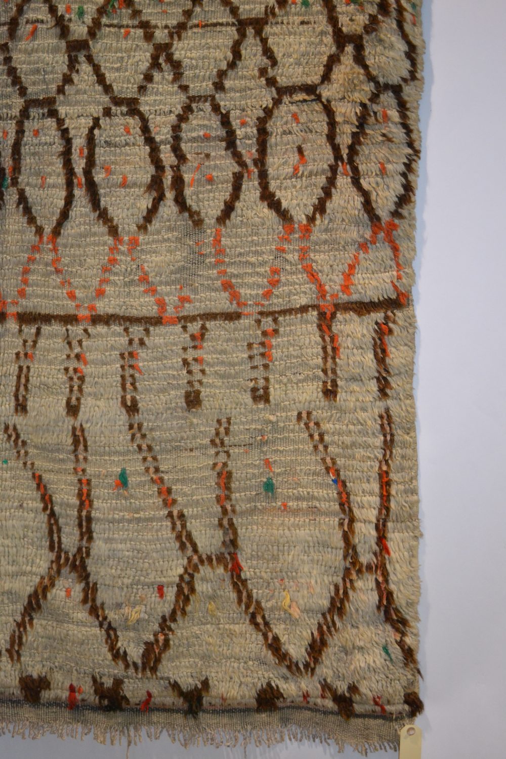 Beni Ouarain rug, Middle Atlas, Morocco, mid-20th century, 6ft. 7in. x 4ft. 2in. 2.01m. x 1.27m. - Image 3 of 4