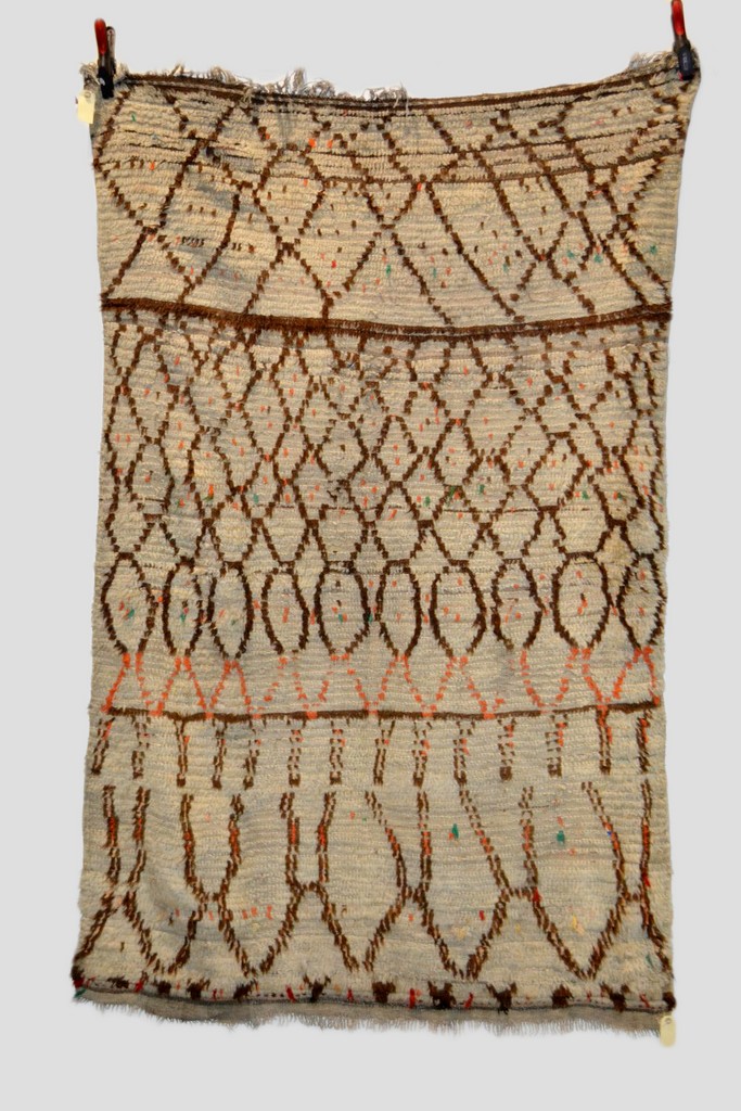 Beni Ouarain rug, Middle Atlas, Morocco, mid-20th century, 6ft. 7in. x 4ft. 2in. 2.01m. x 1.27m.