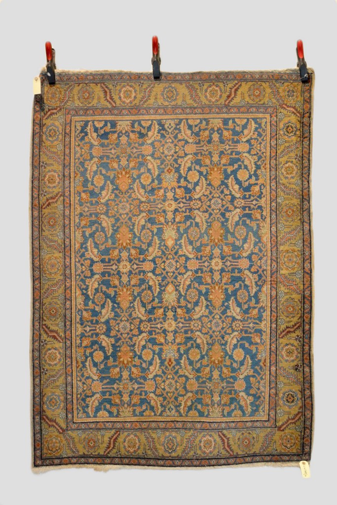 Attractive north west Persian rug, early 20th century, 5ft. x 3ft. 8in. 1.52m. x 1.12m. Note the