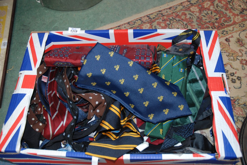 A large quantity of Ties, cravats and bow ties
