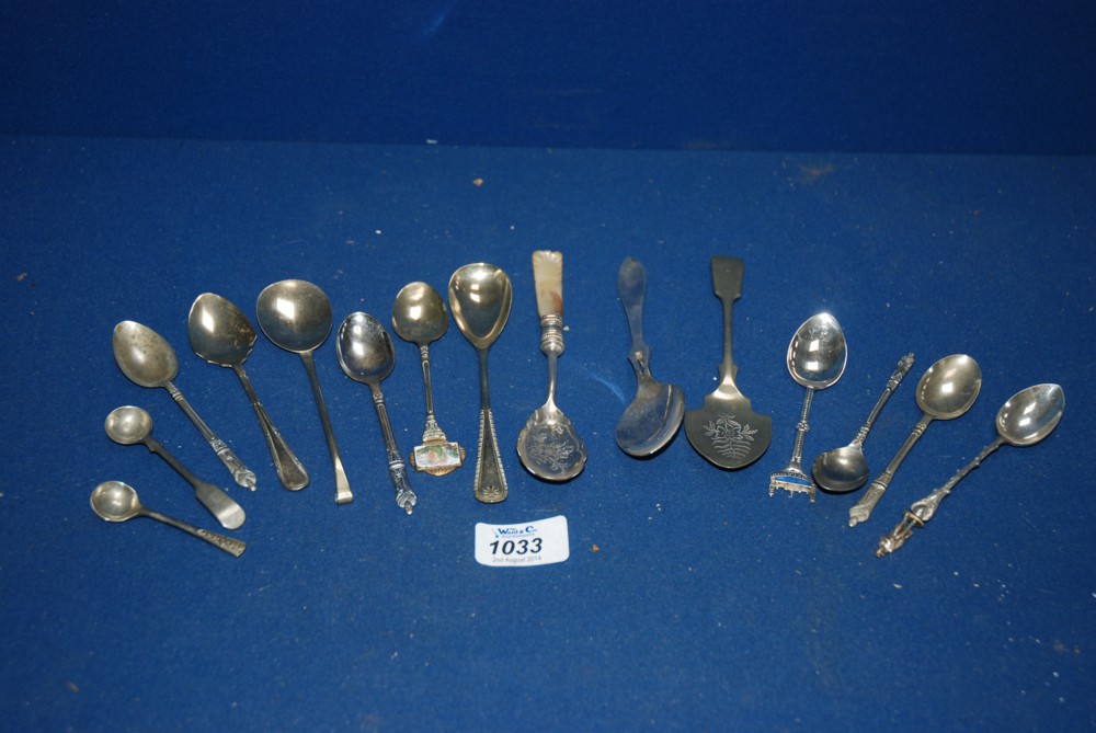 A quantity of Spoons.