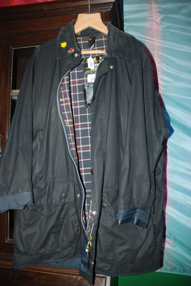 A gent's navy blue Barbour Coat, 46" chest