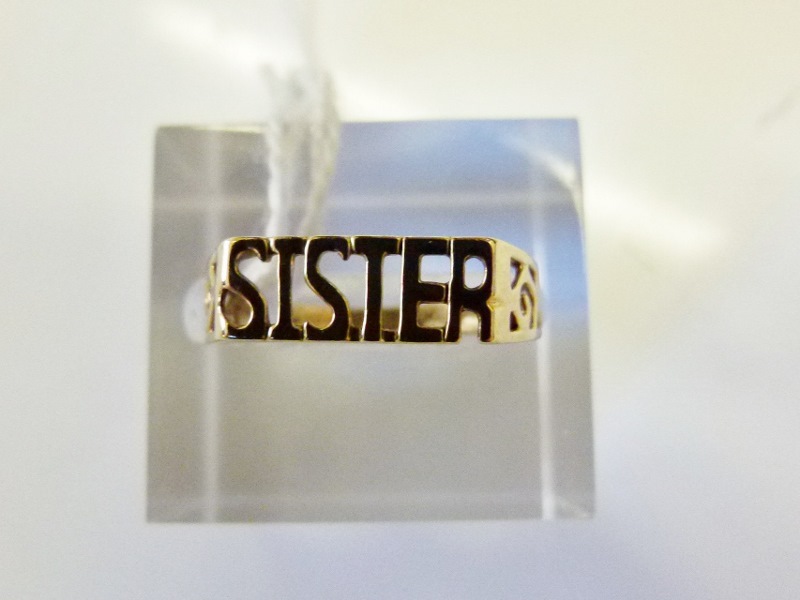 9ct gold `Sister` ring