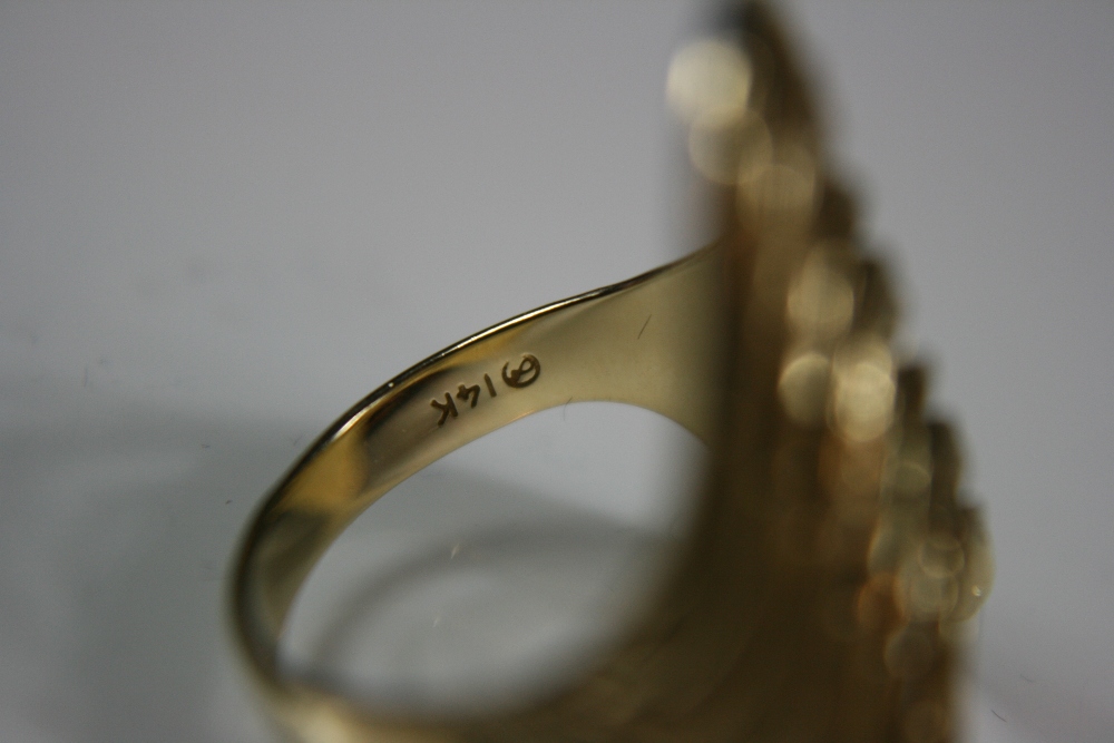14ct GOLD RING - unusual diamond cut wave design ring with 7 x cut out waves (5.1g). - Image 3 of 3