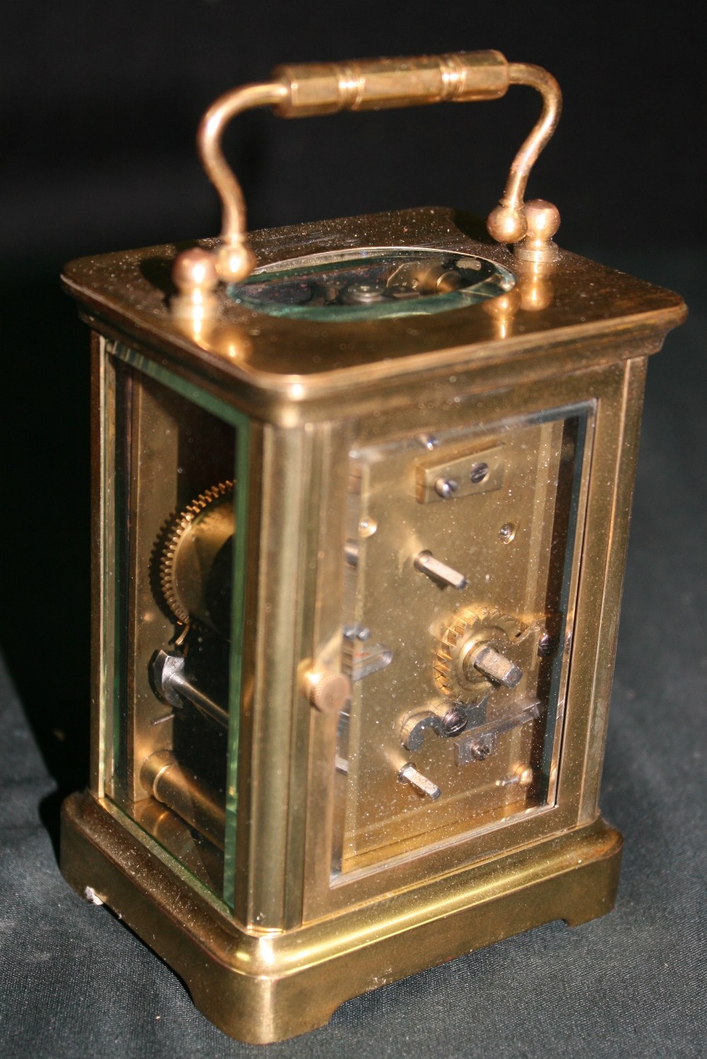 CARRIAGE CLOCK - A brass carriage clock with no visible makers mark. This enamelled dial clock - Image 4 of 5
