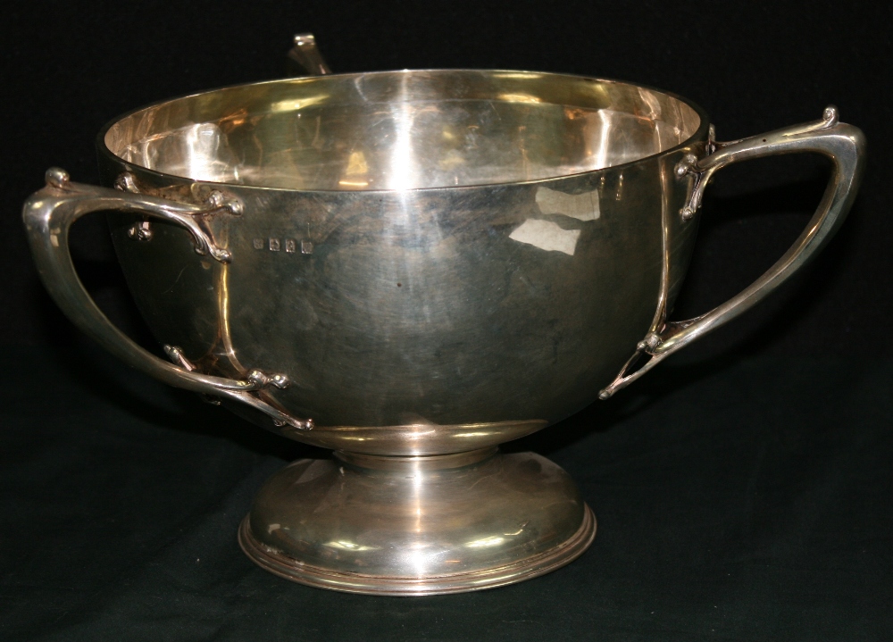 LAWSON AND CO - A stunning Art Nouveau style silver 3 handled loving cup or punch bowl by Lawson and