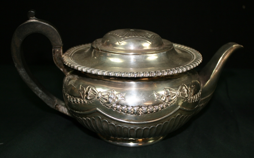 JAMES DEAKIN AND SONS - A decorative silver teapot, sugar bowl and milk jug by James Deakin and - Image 2 of 7