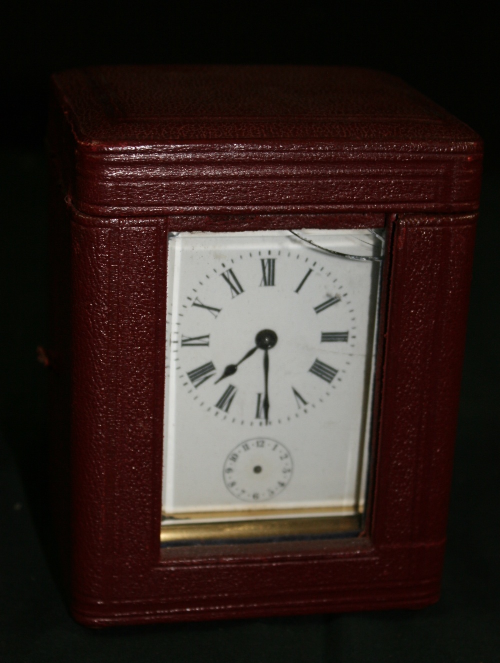 CARRIAGE CLOCK - A brass carriage clock with no visible makers mark. This enamelled dial clock - Image 5 of 5