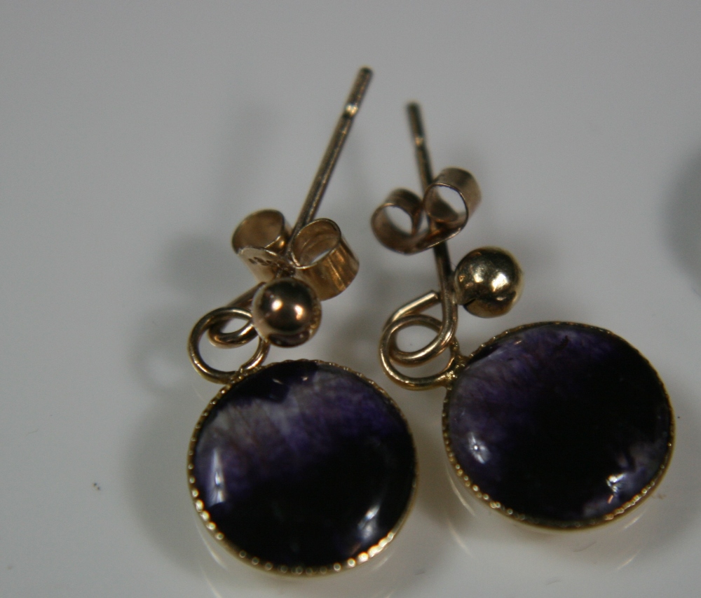 9ct GOLD EARRINGS - 2 x pairs of earrings to include 1 x pair of 9ct yellow gold 'Blue John' - Image 2 of 2