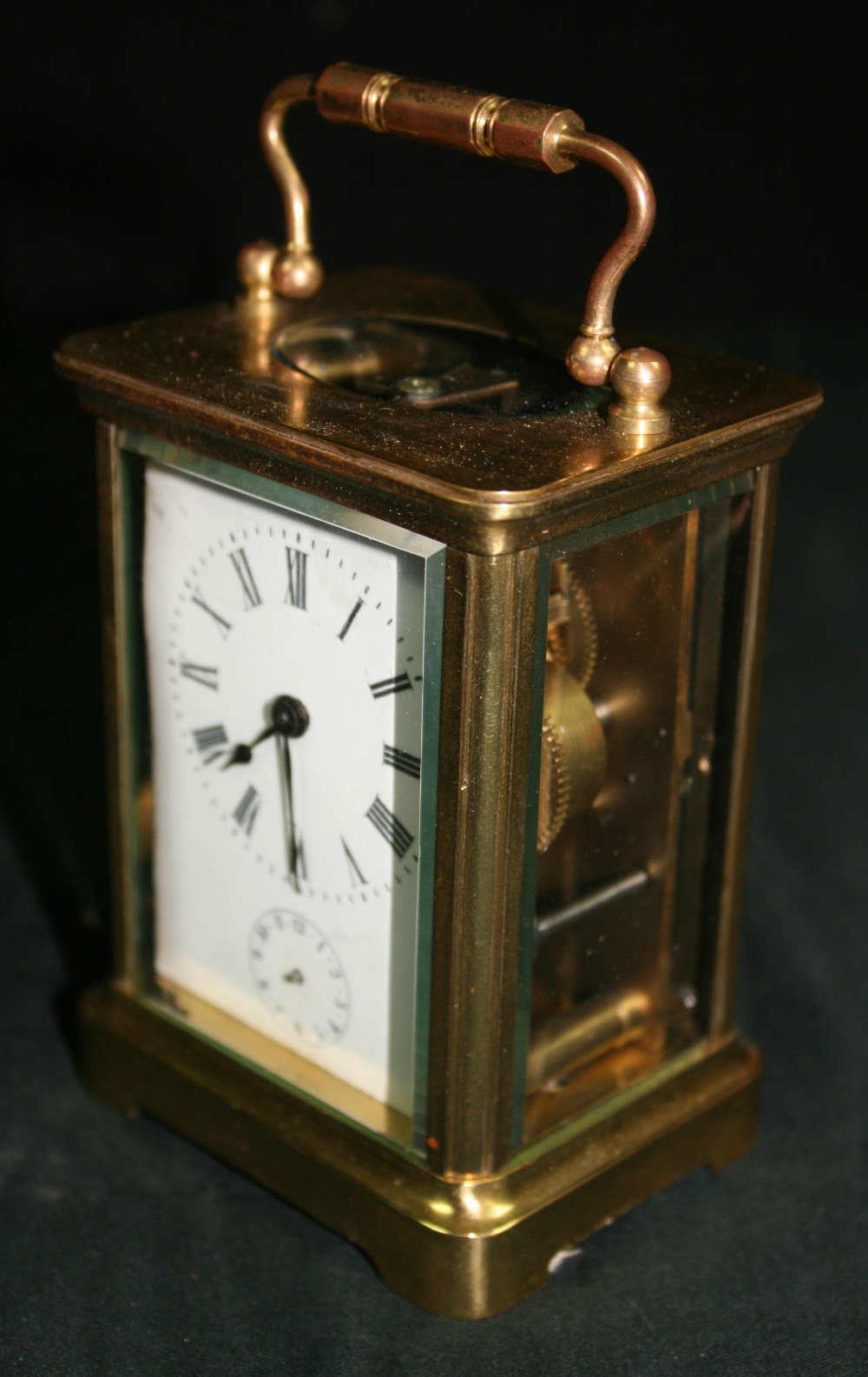 CARRIAGE CLOCK - A brass carriage clock with no visible makers mark. This enamelled dial clock - Image 3 of 5