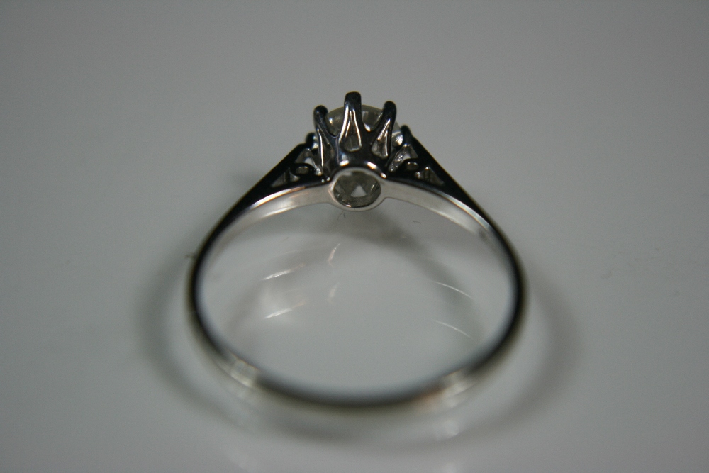 PLATINUM & DIAMOND SOLITAIRE RING - attractive 0.5ct diamond solitaire ring of approximately 0.5 - Image 3 of 6