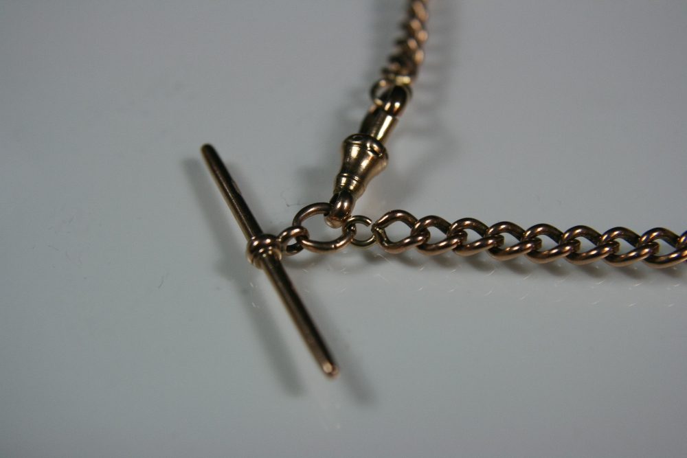 9ct GOLD BRACELET -T Bar bracelet with curb link design in 9ct gold, boxed (12.14g) - Image 4 of 6