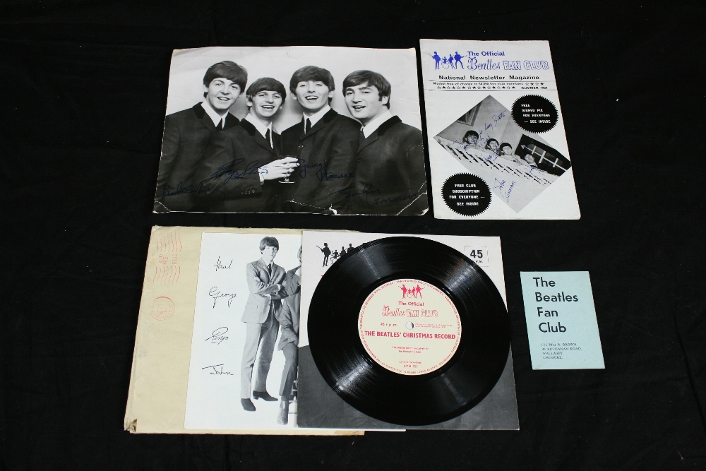 FAN CLUB - December 1964 fan club flexi with insert in stunning archive condition.  This lot also