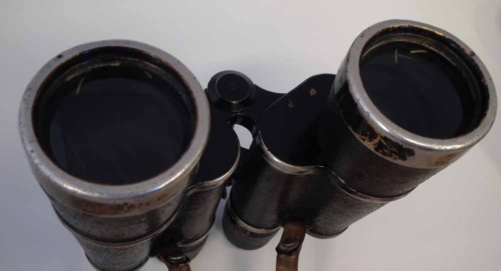 Pair of German WW2 Carl Zeiss DF 7x50 Third Reich Binoculars   stamped with the with a Luftwaffe - Image 4 of 12