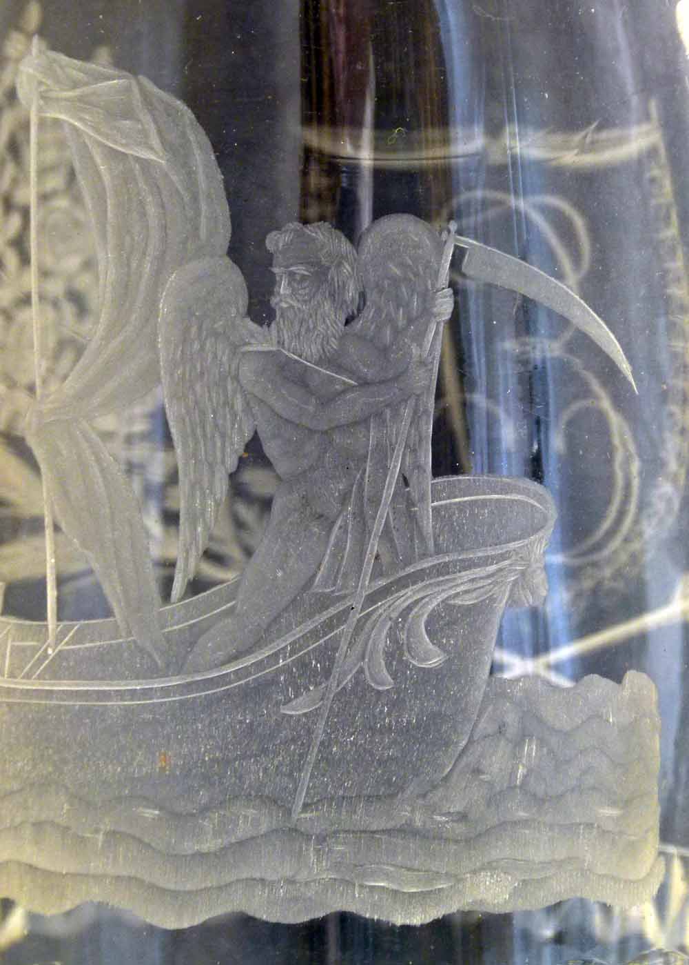 Pair of mallet shaped decanters, early 19th century, engraved with classical  allegorical scenes - Image 3 of 8