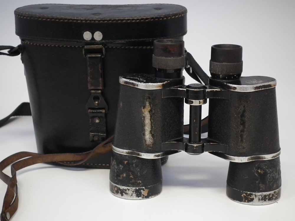 Pair of German WW2 Carl Zeiss DF 7x50 Third Reich Binoculars   stamped with the with a Luftwaffe - Image 5 of 12