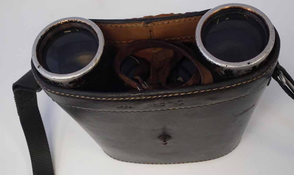 Pair of German WW2 Carl Zeiss DF 7x50 Third Reich Binoculars   stamped with the with a Luftwaffe - Image 2 of 12