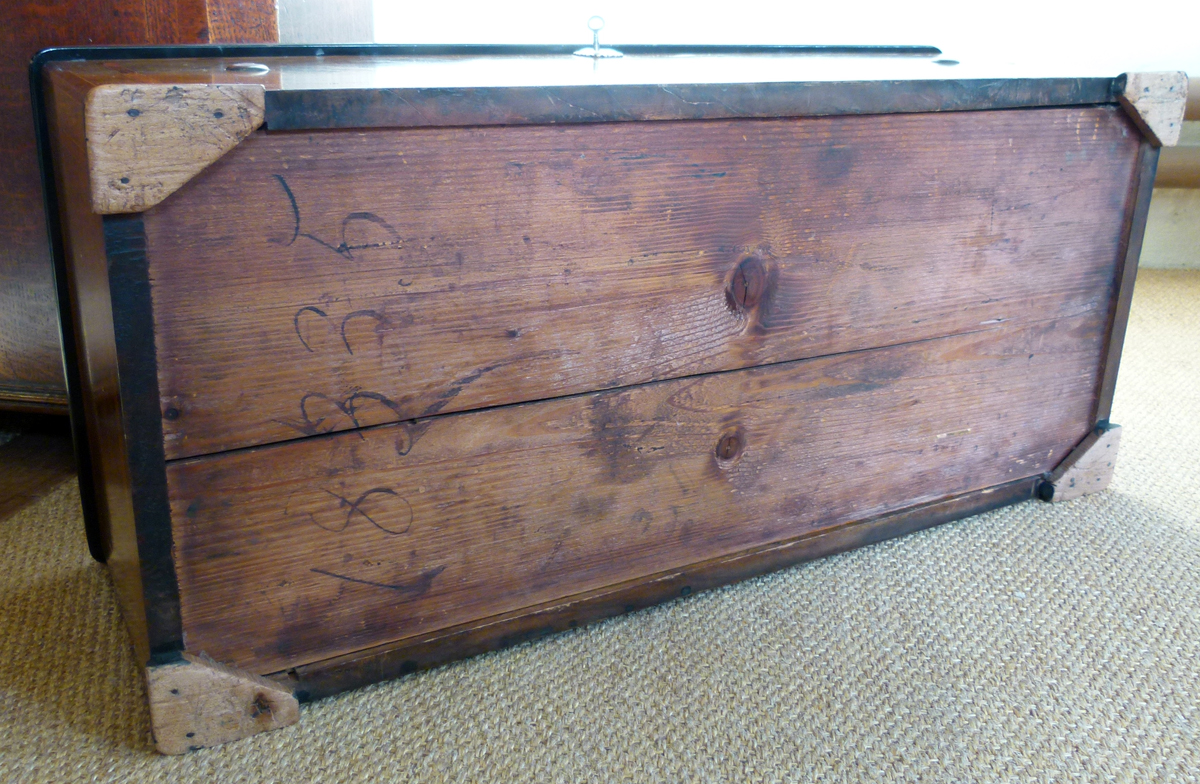 Swiss musical box circa 1870, the figured walnut case housing a 44cm barrel playing 12 airs on a - Image 13 of 13