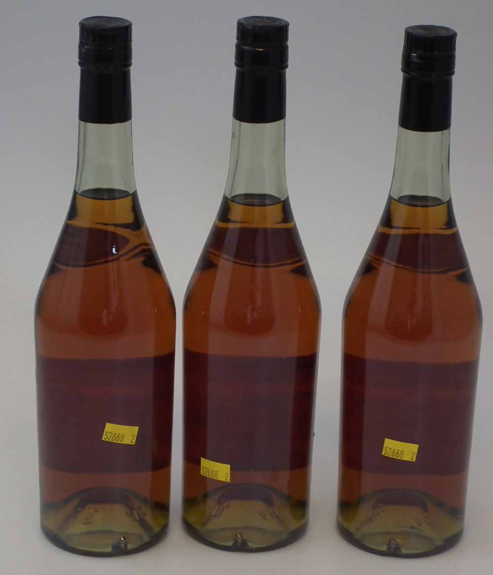 Grande Champagne Cognac 1960, 3 bottles, by Georges Fransac, (3)   Condition report:  All level to - Image 4 of 4