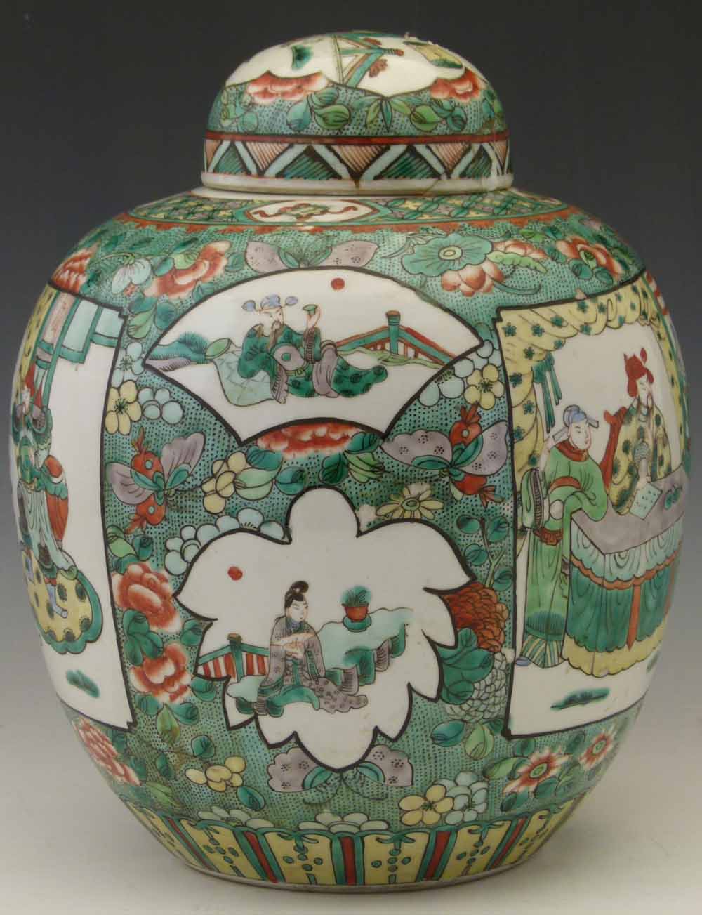 Chinese famille verte lidded jar, 19th century, painted on the floral ground with panels of - Image 2 of 9