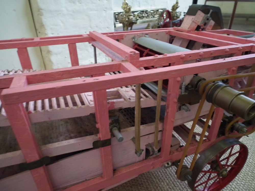 Live Steam traction engine `Allchin Royal Chester` with Ransome Threshing Box and Baler  1.5inches - Image 8 of 22