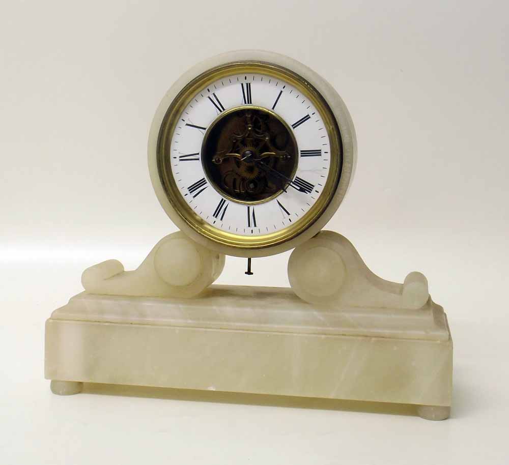 Alabasta cased mantel clock. Condition report: see terms and conditions