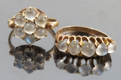 A late Victorian five stone 9ct gold moonstone ring, Birmingham 1897, set with graduated