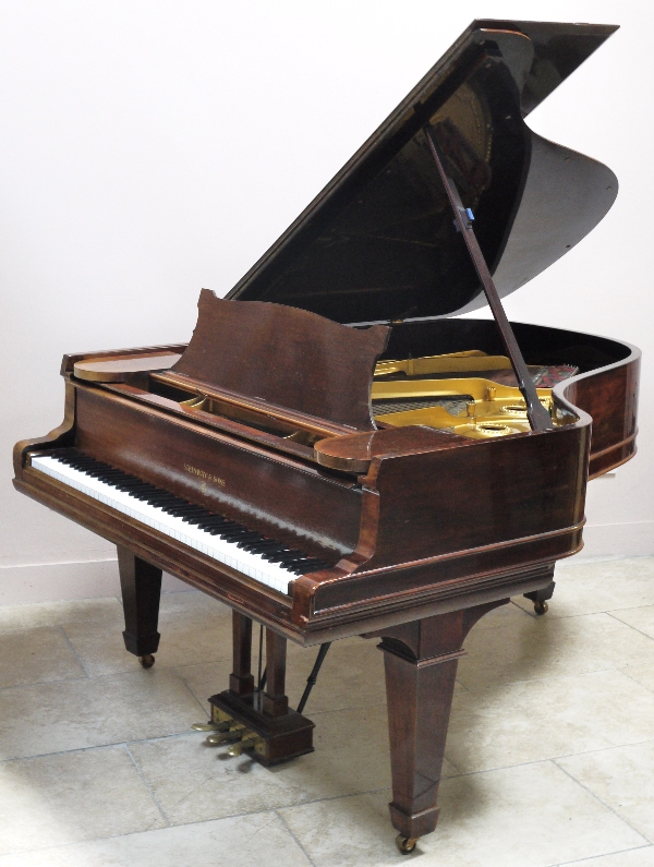 Steinway (c1904) 
A 6ft 2in Model A grand piano in a polished rosewood case on square tapered legs.