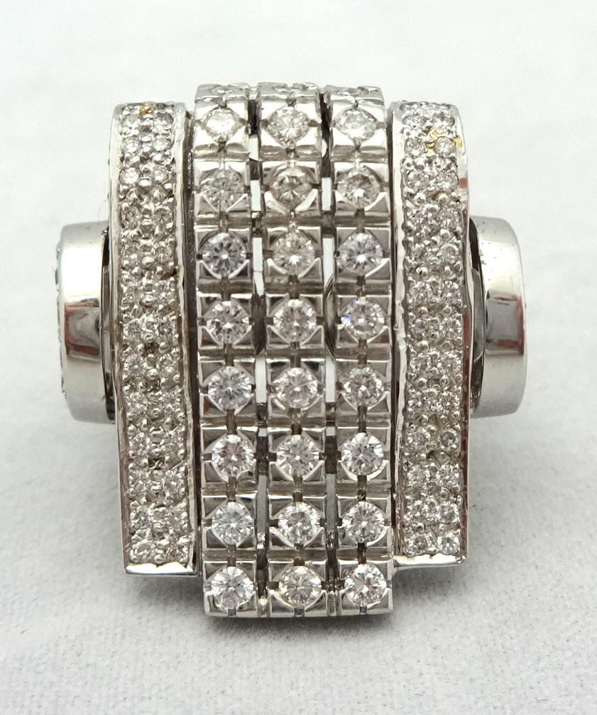 An impressive and fine Art Deco style 18ct white gold large rectangular cluster ring of curved