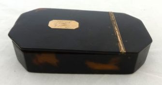 Georgian tortoiseshell and gold inlaid snuff box