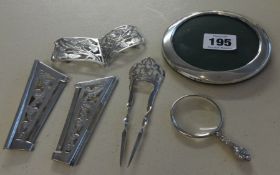 Silver buckle, silver circular photo frame, miniature eye glass, EP buckle