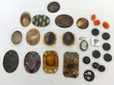 Box of various hard stones and seals