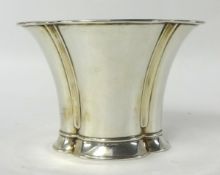 Walker & Hall, Sheffield flared silver vase, 8cm tall