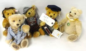 Three Steiff Bears Deutschlandbar 2000 Sleepwalker, Ziehharmonikaspieler 1998, Goldgrabar 2001` and