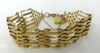 9ct gold gate bracelet, approximately 12.02g