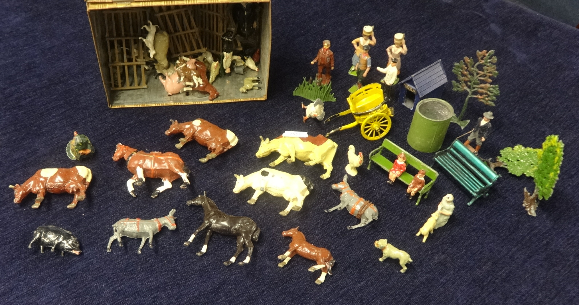 Small collection of old led farm yard animals etc