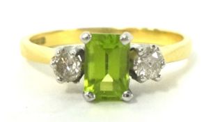 18ct peridot and diamond ring, size O