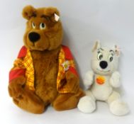 Two Steiff bears `Tom Poes and Oliver B Bommel` boxed, tallest 40cm