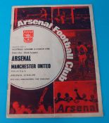 Football Programme Arsenal v Man United Season 1970/71 signed by Man Utd players including George