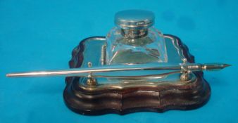 A modern Carr`s silver pen and ink stand in fitted box