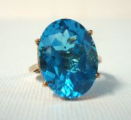 A large 9ct gold bluestone ring size, N