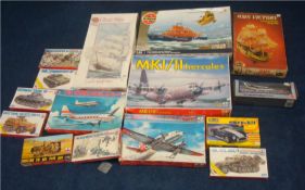 Collection of model kits including mixed aircraft, army vehicles etc (15)