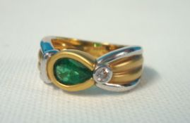 18ct gold emerald and diamond set ring size, M