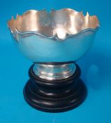 A small Victorian silver Montieth style bowl on a turned wood base, 20cm diameter, approx 20.12oz