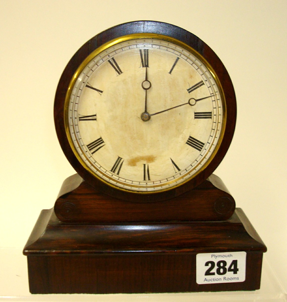 Early Victorian rosewood case pendulum mantle clock
