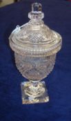 18th/19th century Irish cut glass urn and cover, 26cm