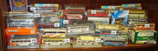 Collection of approx 60 model coaches and buses including models of Yesteryear